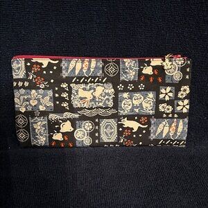 Wagara Zipper Pouch in a Traditional Japanese Pattern of Animals & Flowers